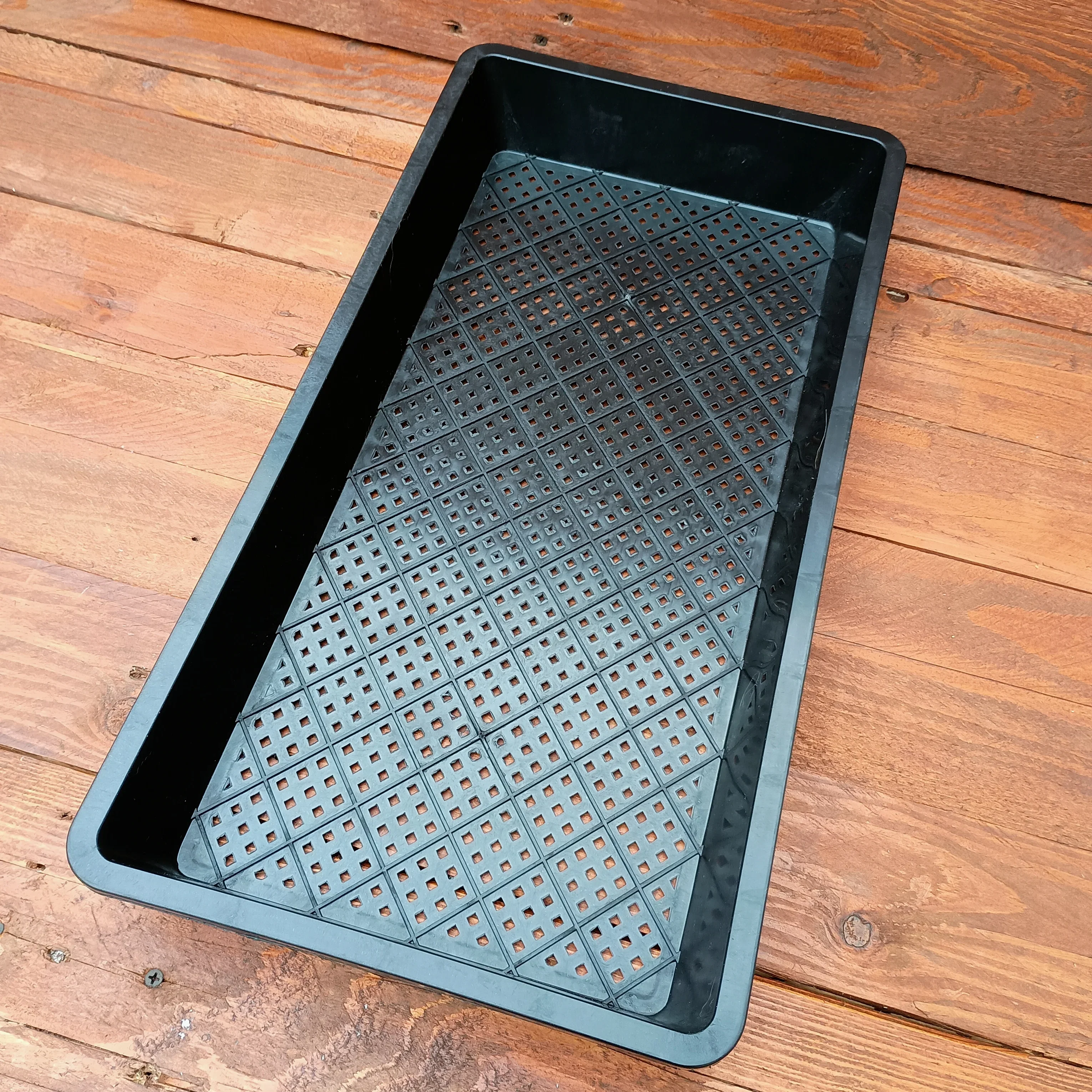 1020 Mesh Seed Tray - Image 6