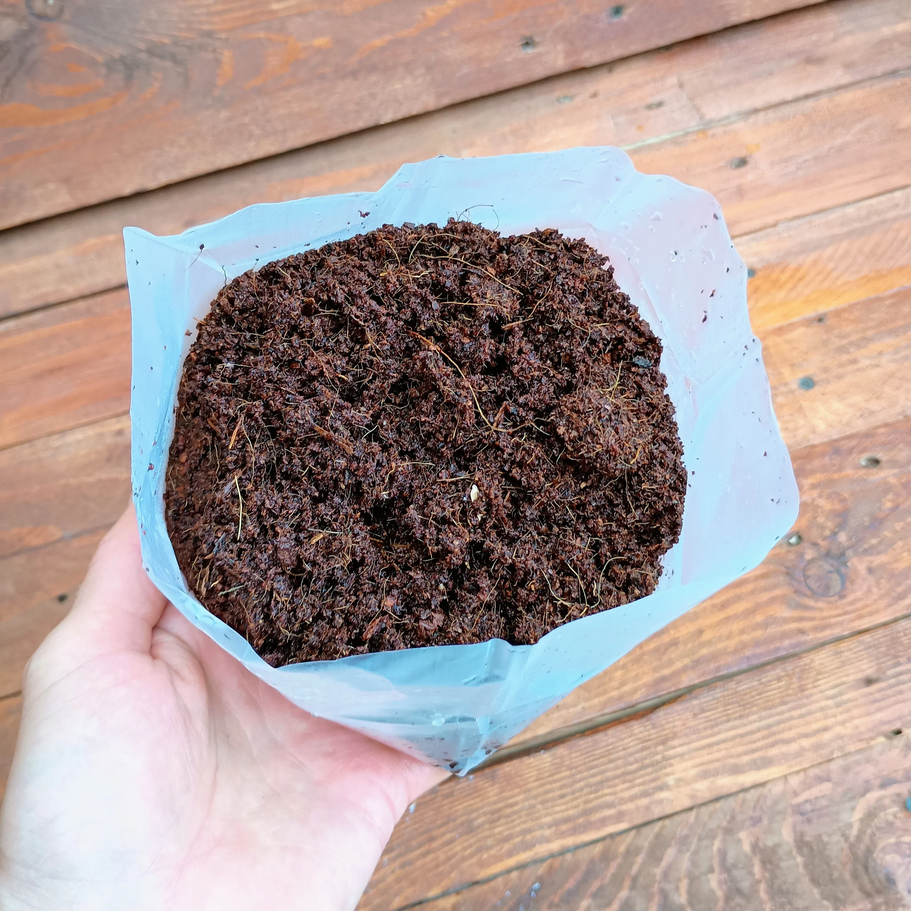 Coco Coir Brick - 1 Litre - Image 3