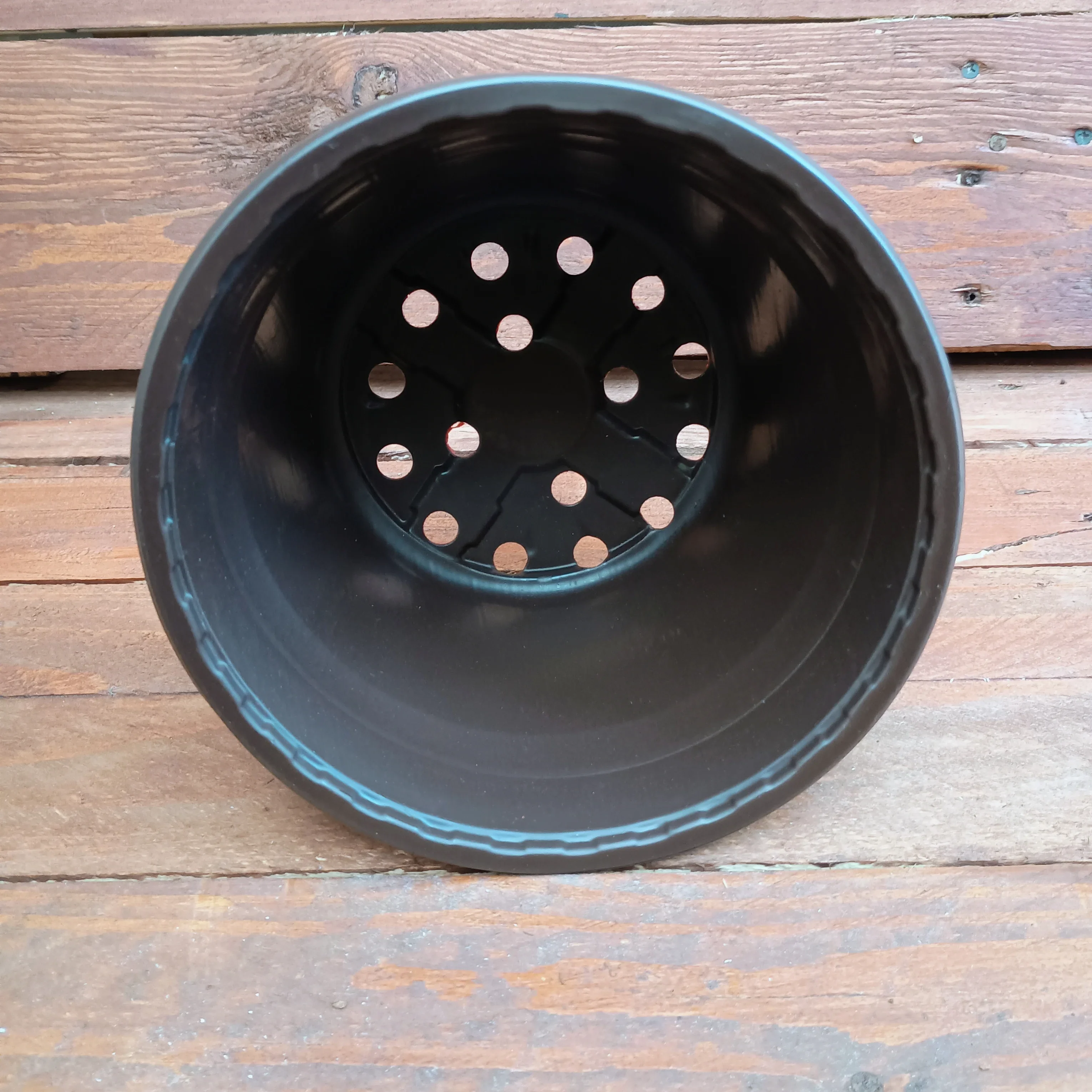 Plant Pots - 190mm Diameter (19cm) - Image 3